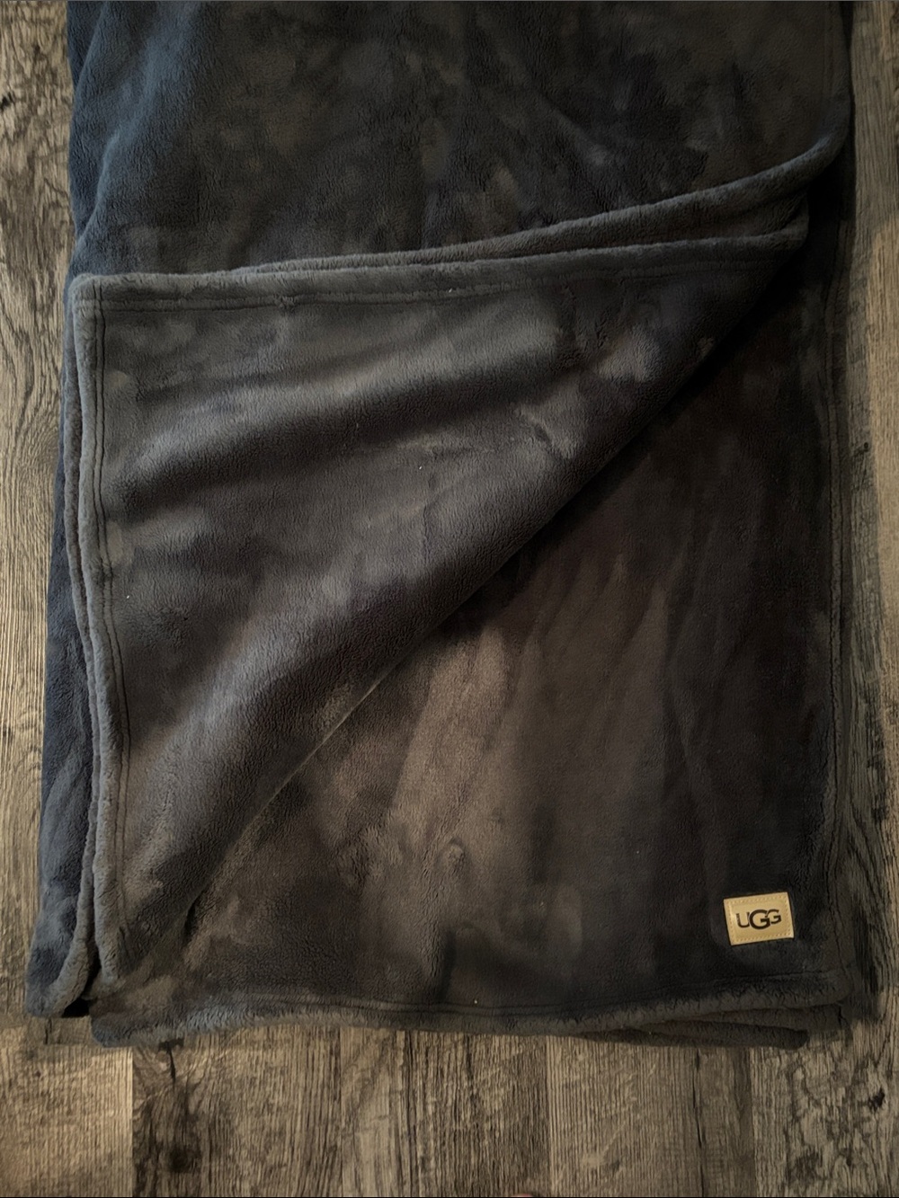 Ugg Plush Blanket - Charcoal Grey - Size Full/Queen